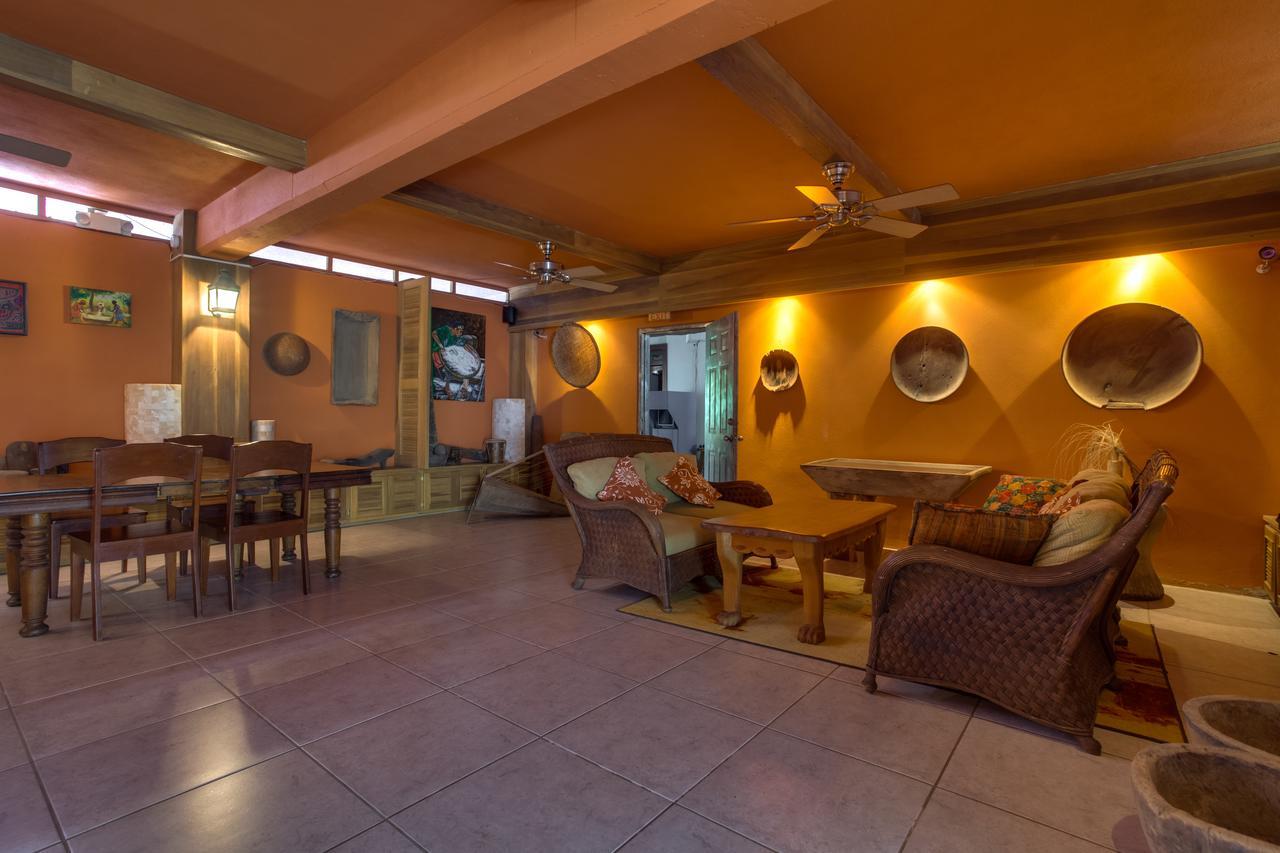 Bayshore Bijou Suites Maya Beach エクステリア 写真