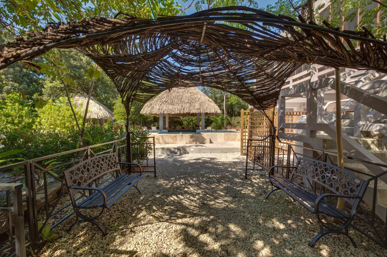 Bayshore Bijou Suites Maya Beach エクステリア 写真